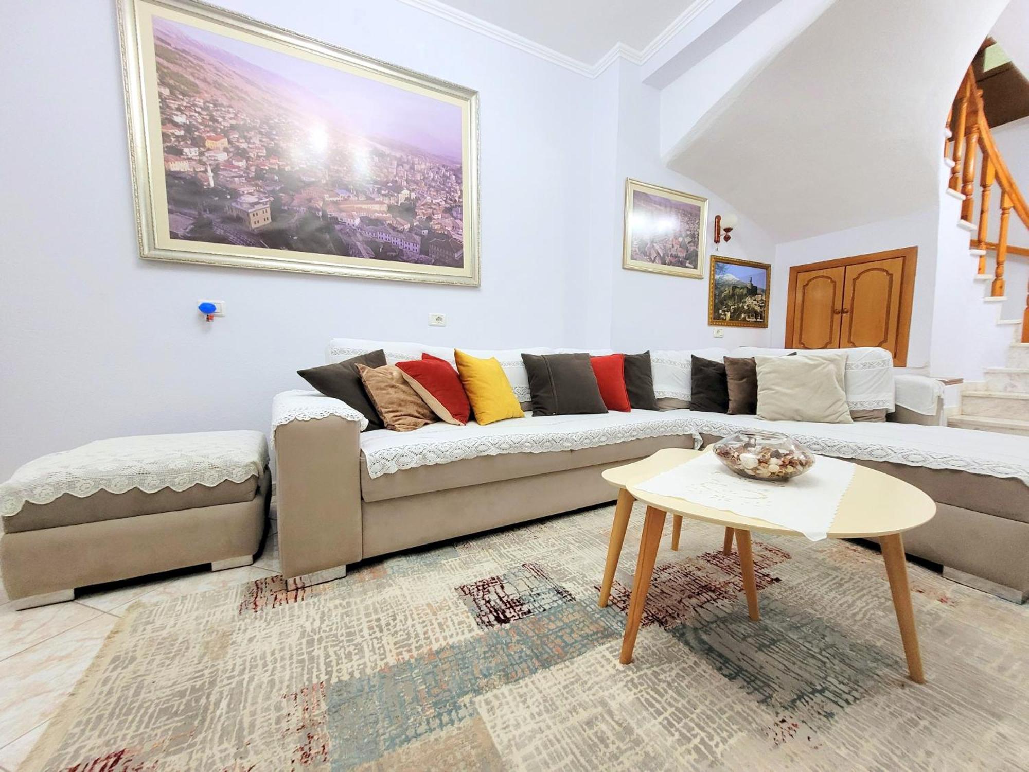 Marbi Guest House Gjirokastër Exterior foto